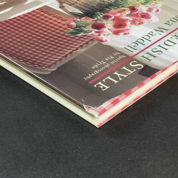 New Swedish Style: A Practical Decorating Guide - Picture 5 of 10